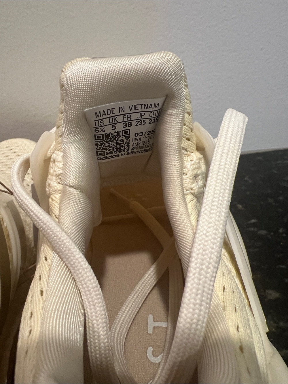 adidas Ultra Boost 1.0 Women's Running Shoes - Off-White/Cream 6.5W - Picture 6 of 7